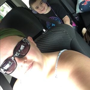 Meet your Posher, Casey